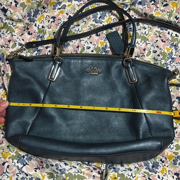 Coach metallic crossbody - Picture 6 of 9